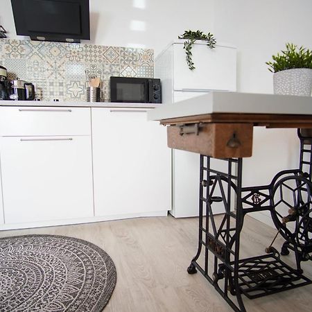 Lenastay I Nostalgieapartment I Innenstadt ไคเซอร์สเลาเทิร์น ภายนอก รูปภาพ
