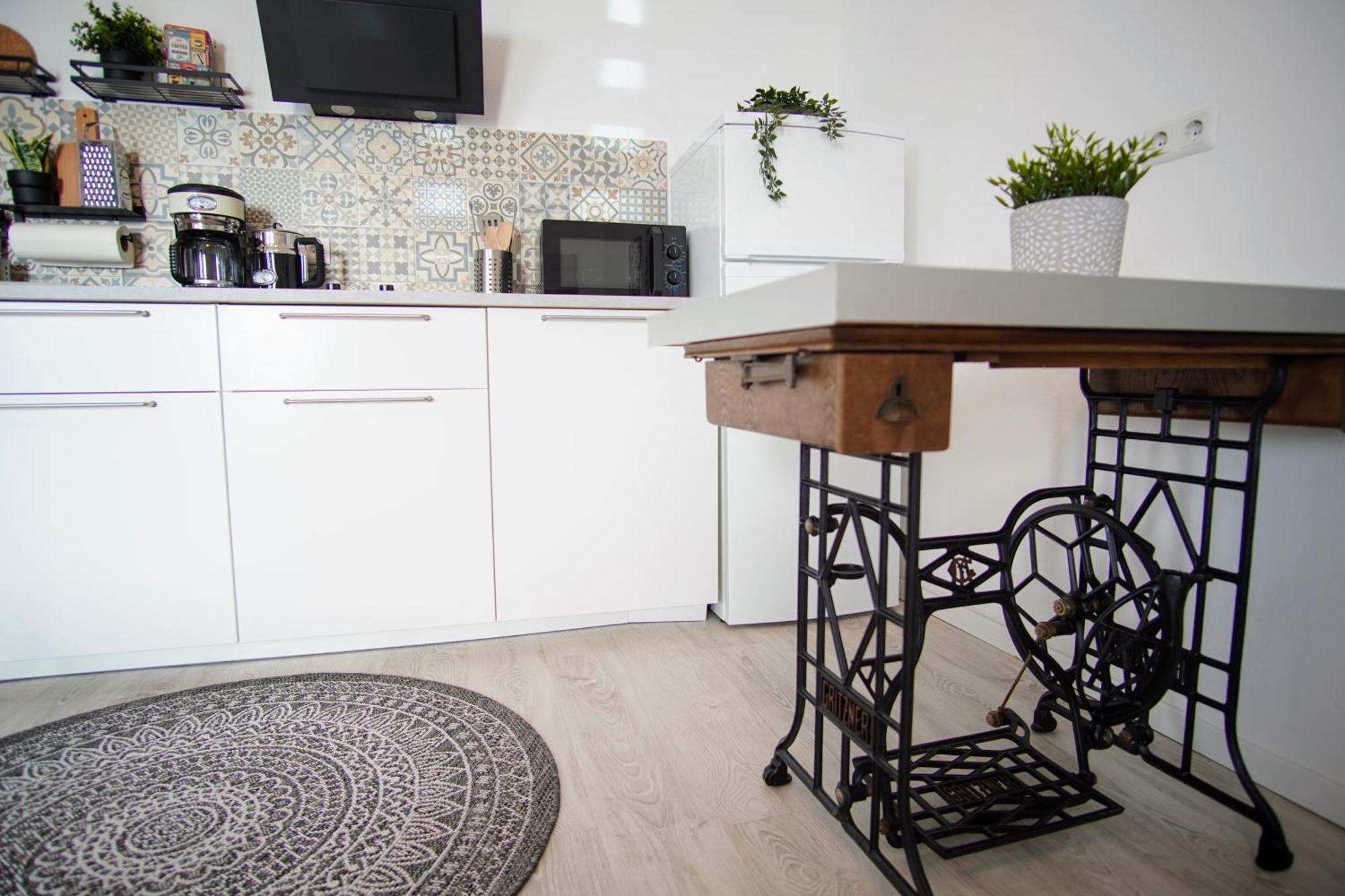 Lenastay I Nostalgieapartment I Innenstadt ไคเซอร์สเลาเทิร์น ภายนอก รูปภาพ